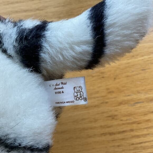 White Tiger Plush Blue Eyes Fiesta Concession Corp Stuffed Animal Vintage 1989 - Picture 2 of 7